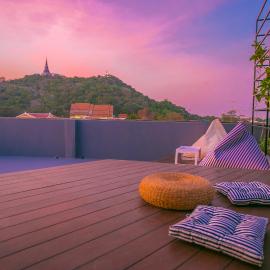Chedi View Hostel, hotell i Phetchaburi