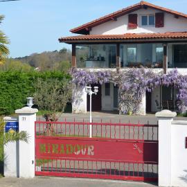 Maison d'hôtes MIRADOUR, hotel din Tarnos
