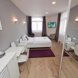 Rozmaryn Rooms & Apartments, hotel a Rakovník