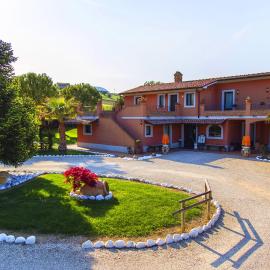 Agriturismo B&B Le Gazze
