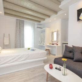 Naxian Spirit Suites & Apartments, Hotel in Agia Anna