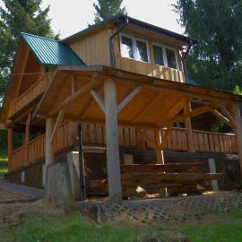 Domki nad Soliną, hotel u gradu Chrewt