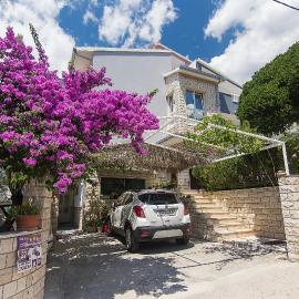 Villa Mađor, hotel din Makarska