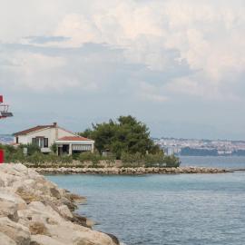 Beach apartment M & B, hotel a Poljana