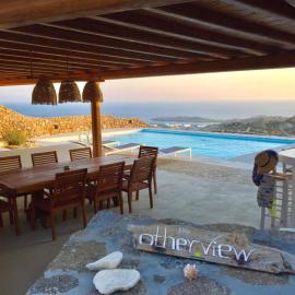 Otherview Villa, hotel in Super Paradise Beach
