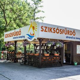 Sziksósfürdő Strand és Kemping, hotel a Szeged