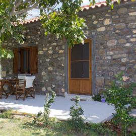 Perivoli Stone house