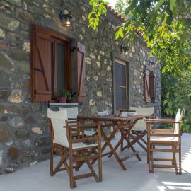 Perivoli Stone house, hotel v destinaci Skala Eresou