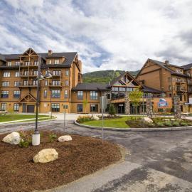 Burke Mountain Hotel, hotel di East Burke