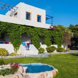 Villa Marqua, hotel in Kalavárda