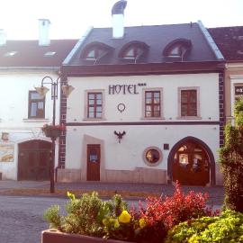 Hotel Čierny Orol, hotel v Rožňave