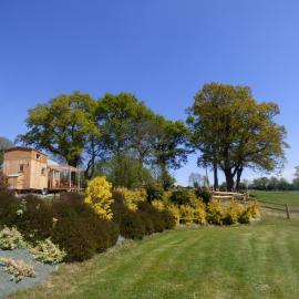 le Vallon des 5 Roses, отель в городе Saint-Hilaire-du-Maine