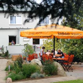 Hotel Zum Birkenhof, hotel en Burow