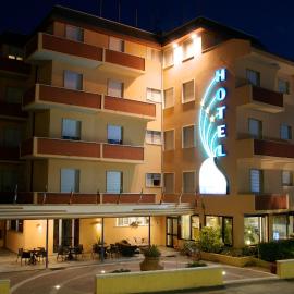 Hotel il Delfino, hotel San Vincenzóban