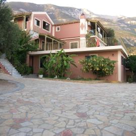 Ramona, hotell i Lourdata