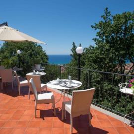 Residenza Lombardi, hotel en Ascea
