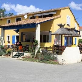 Camping la Chicanette, hotel i Saint-Gilles
