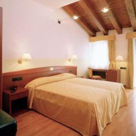 Hotel Ristorante Pedrocchi, hotel a San Giorgio di Perlena