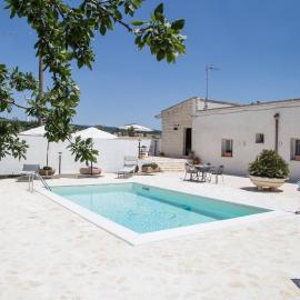 Masseria 25 Anni، فندق في لاتيرزا
