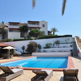 Castri Village Hotel, hotel a Palekastron
