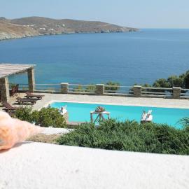 En Plo, hotel v mestu Agios Romanos