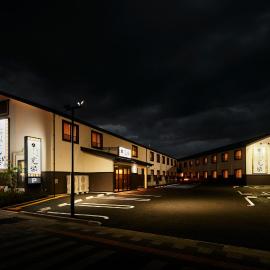 Hotel KAN-RAKU Saitama Honjo-Waseda Hinoki No Yakata, hotelli Honjossa