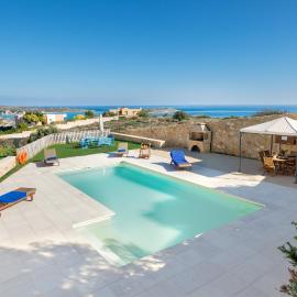 Crete View, hotell sihtkohas Marathi