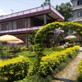 Galaxy Inn Guest House, hotel in Pokhara
