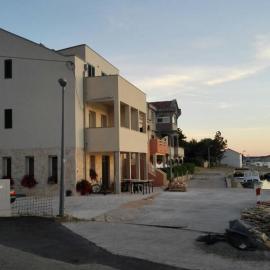 Stara Kuća Apartments, hotell sihtkohas Šimuni