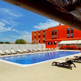 Zodiaco, hotel din Quarteira