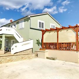 Apartmani Nina i Niko