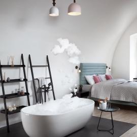 Long Story Short Hostel & Café, hotel di Olomouc