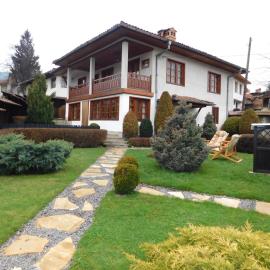 Family Vacation Home Topolnitza, hotel em Koprivshtitsa