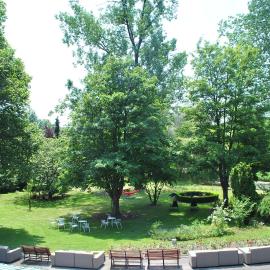 La Roseraie. Gaume-Ardenne-lacuisine sur Semois., hotel u gradu 'Florenville'