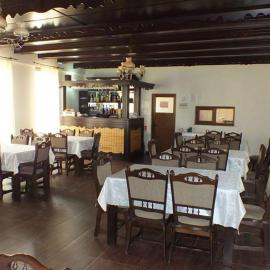 Pensiune Restaurant la Pogace, hotel em Săpînţa