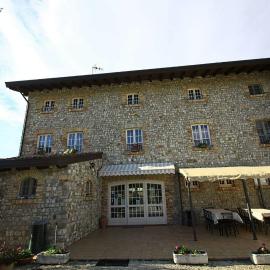 Albergo Julienne，Arba的飯店