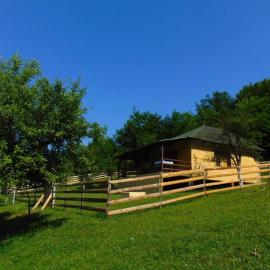 Forest Lodge on the Pyramid, hotel em Visoko
