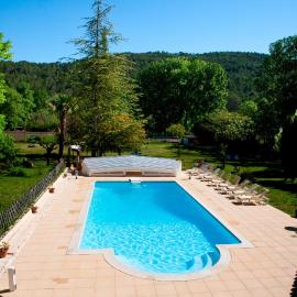 Domaine De La Provenç'âne, Hotel in Salernes