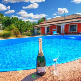 Holiday Home Villa Angelina 1233, hotel in Barban