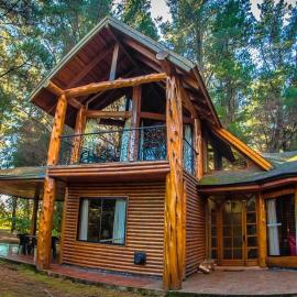 Cabañas el Dorado Pucón, hotel Pucónban