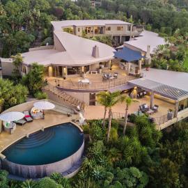 Delamore Lodge, Hotel in Oneroa