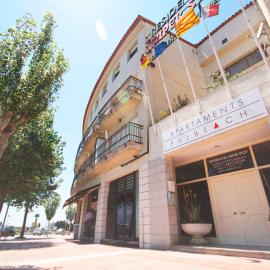 Residencial Super Stop Palafrugell, hotel in Palafrugell
