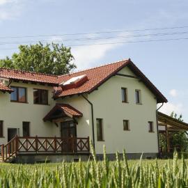 Bajanówka, Hotel in Jazowa