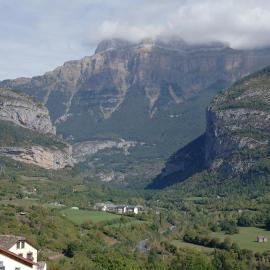 Casa el Parque Cajal, hotel en Torla-Ordesa