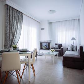 Villa Kiza Apartments, Hotel in Agía Triás
