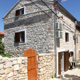 Vacation home Ania, Hotel in Prvić Luka