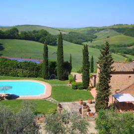 Farmhouse in Montalcino with Pool and Garden