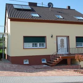 Landhaus Warndtwald Dependance, מלון בWadgassen