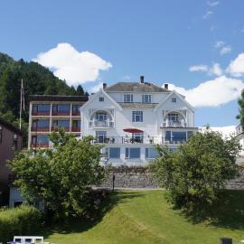 Balestrand में, होटल Midtnes Hotel