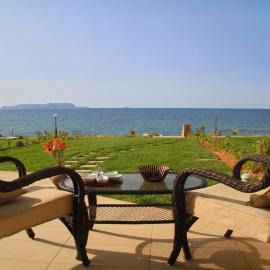 Sea View Beachfront Villa Maria, Hotel in Gouves